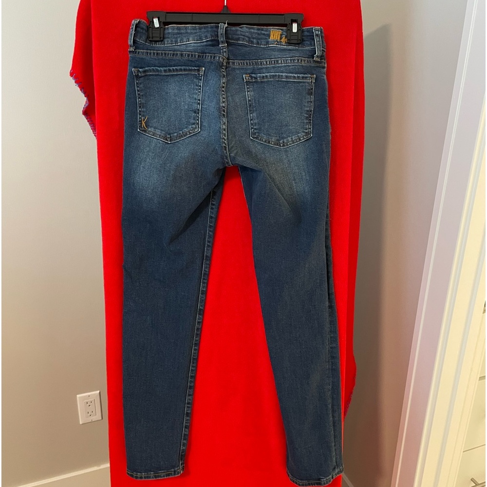 Brand: KUT (Blue)                                            Size: 6